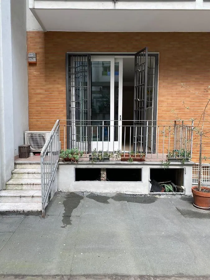 Lovely Apartment In The New Porta Nuova Area Milan