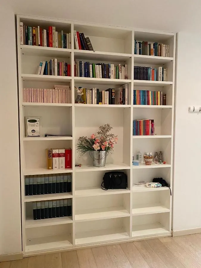 Lovely Apartment In The New Porta Nuova Area Milan Italy