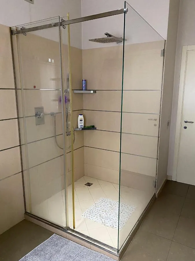 Lovely Apartment In The New Porta Nuova Area Mediolan Włochy